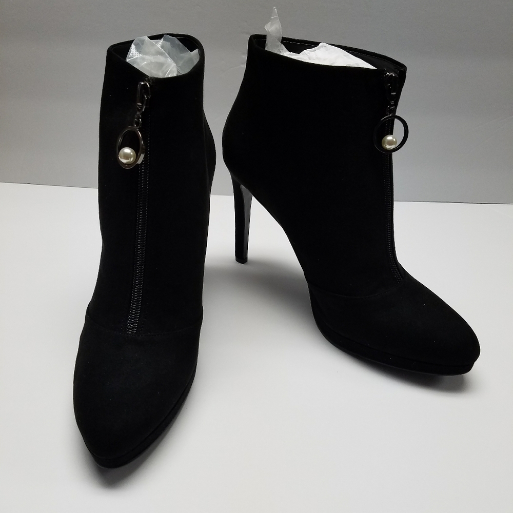 NEW Nine west Qualifide booties in BLACK, sz 10M